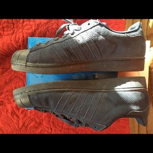 adidas superstar navy blue suede